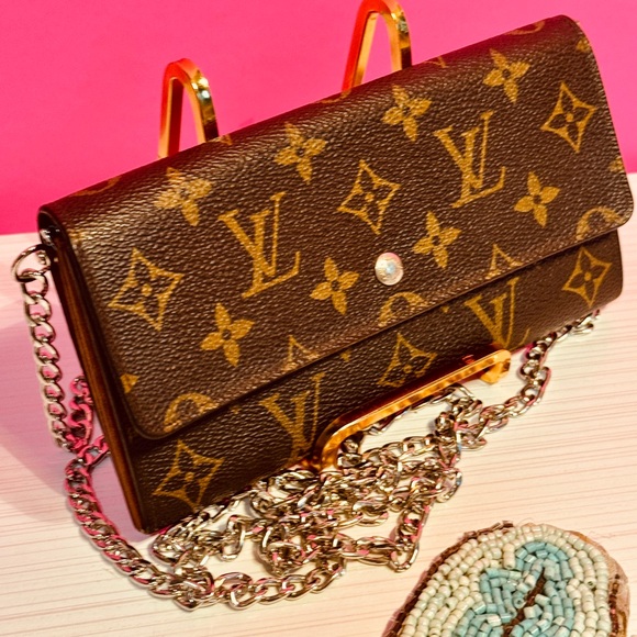 Louis Vuitton Silver Ed Brown Monogram Chain Bag - Picture 1 of 15